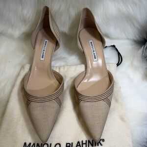 Manolo Blahnik Tan Pointed Toe Heels
